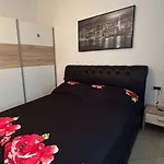 Apartament Family Friendly With A Swimming Pool - 22040 Pula