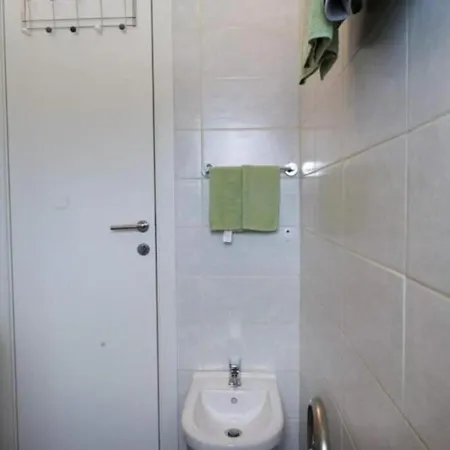 Family Friendly With A Swimming Pool - 22040 Apartmán Pula