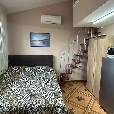 Apartamento Family Friendly With A Swimming Pool - 22040 *