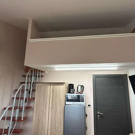 Apartamento Family Friendly With A Swimming Pool - 22040 Pula