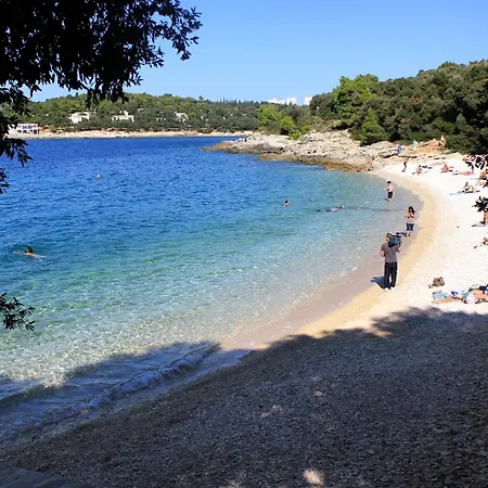 Family Friendly With A Swimming Pool - 22040 Apartman